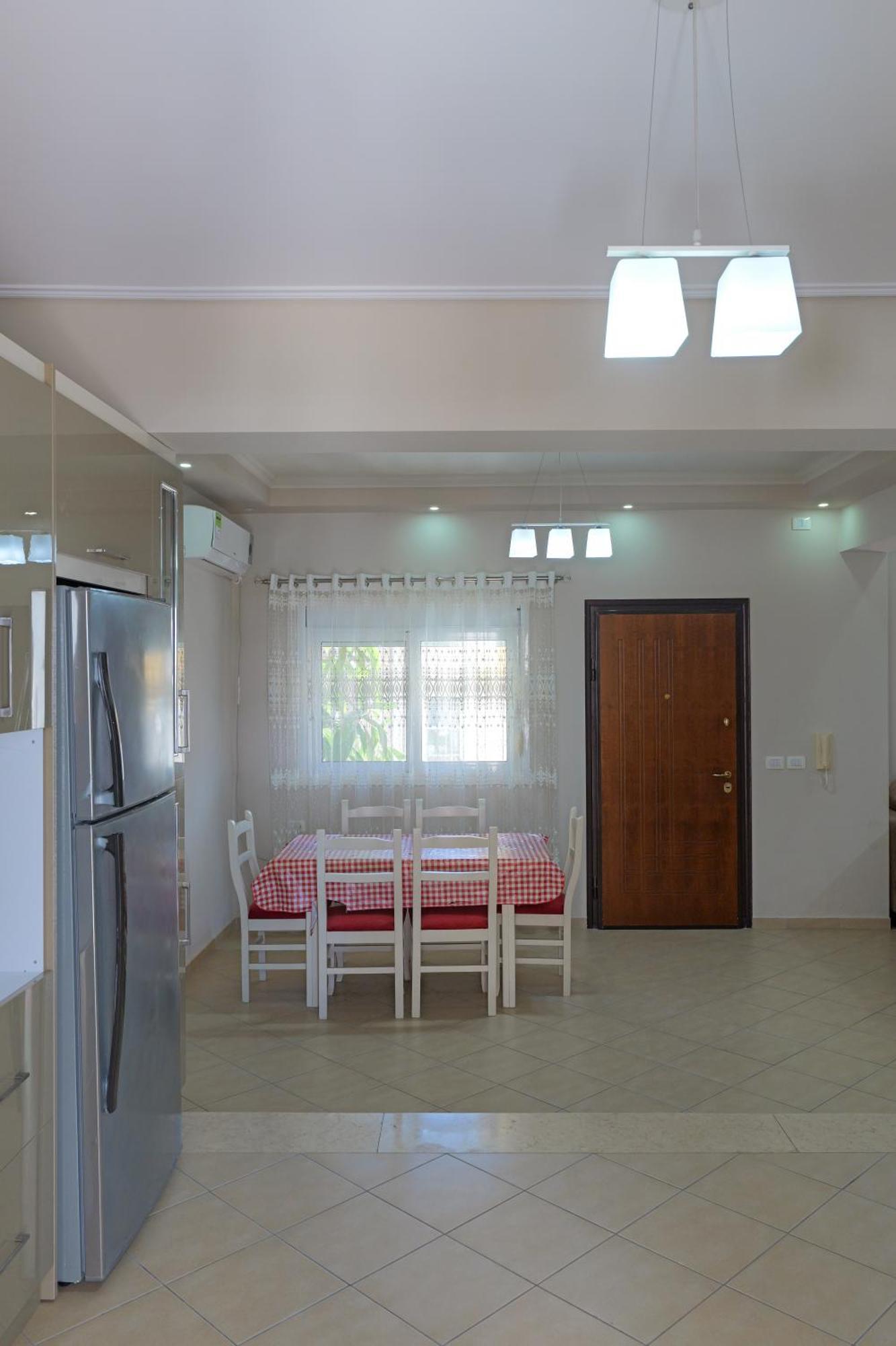 סרנדה Dana Hotel Apartments מראה חיצוני תמונה