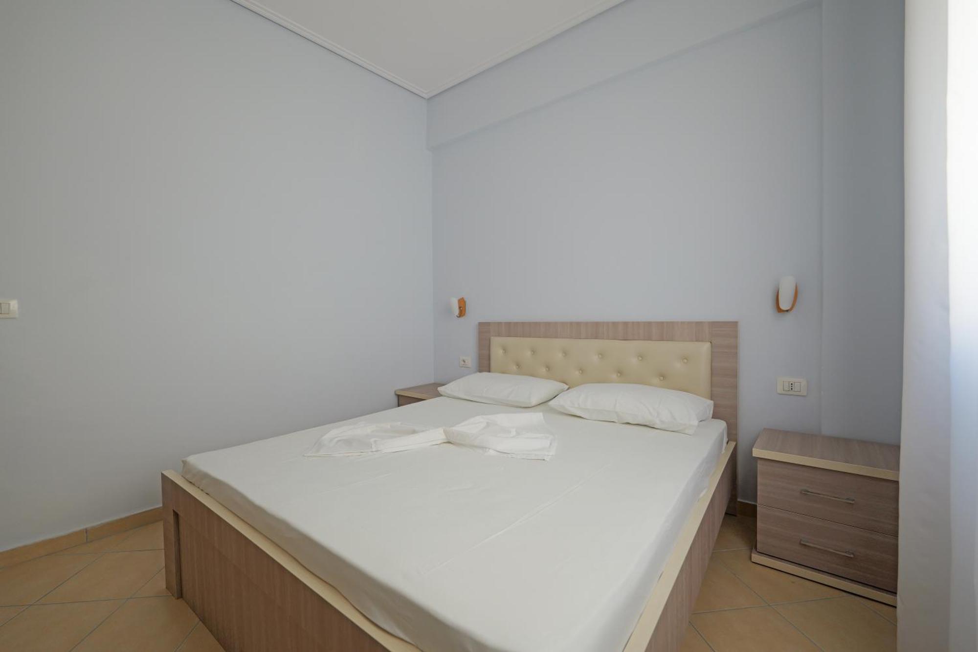סרנדה Dana Hotel Apartments מראה חיצוני תמונה