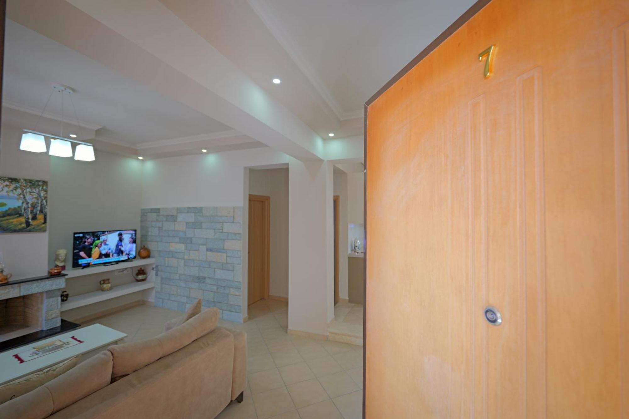 סרנדה Dana Hotel Apartments מראה חיצוני תמונה