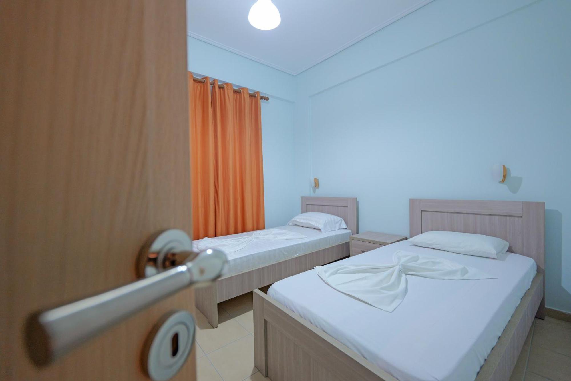 סרנדה Dana Hotel Apartments מראה חיצוני תמונה