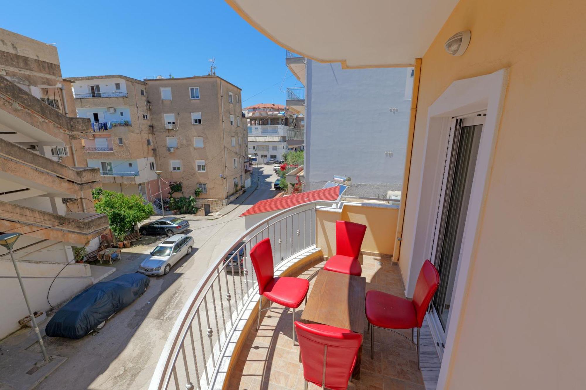 סרנדה Dana Hotel Apartments מראה חיצוני תמונה